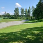 Kylän urheilukentällä  kävely- ja toimintakykytestit